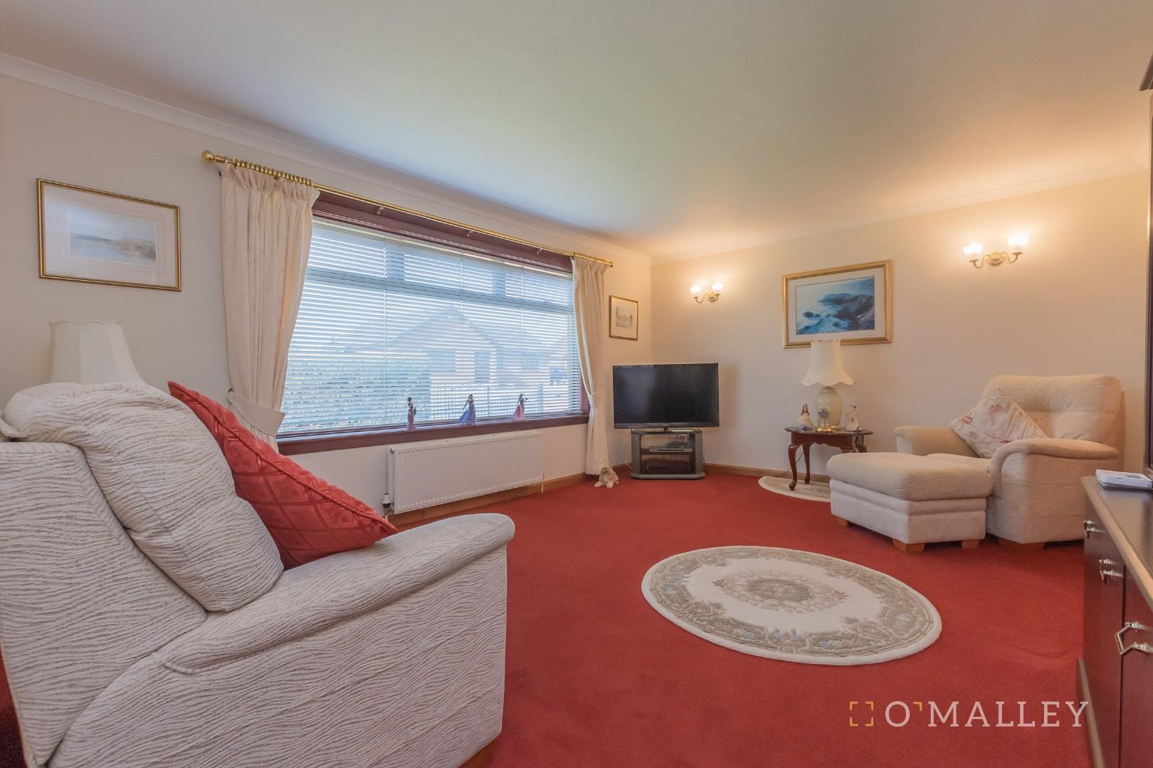 7. Living Room 1.jpg